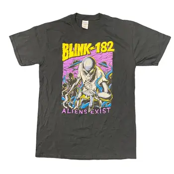 Тениска с изображение на турне група е Blink 182 Aliens Exist за възрастни среден размер в стил пънк, рядка