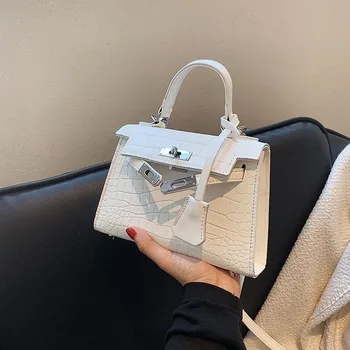 Висококачествено, нишевая, гъвкави, модерни и текстурирани чанта през едното рамо по диагонал